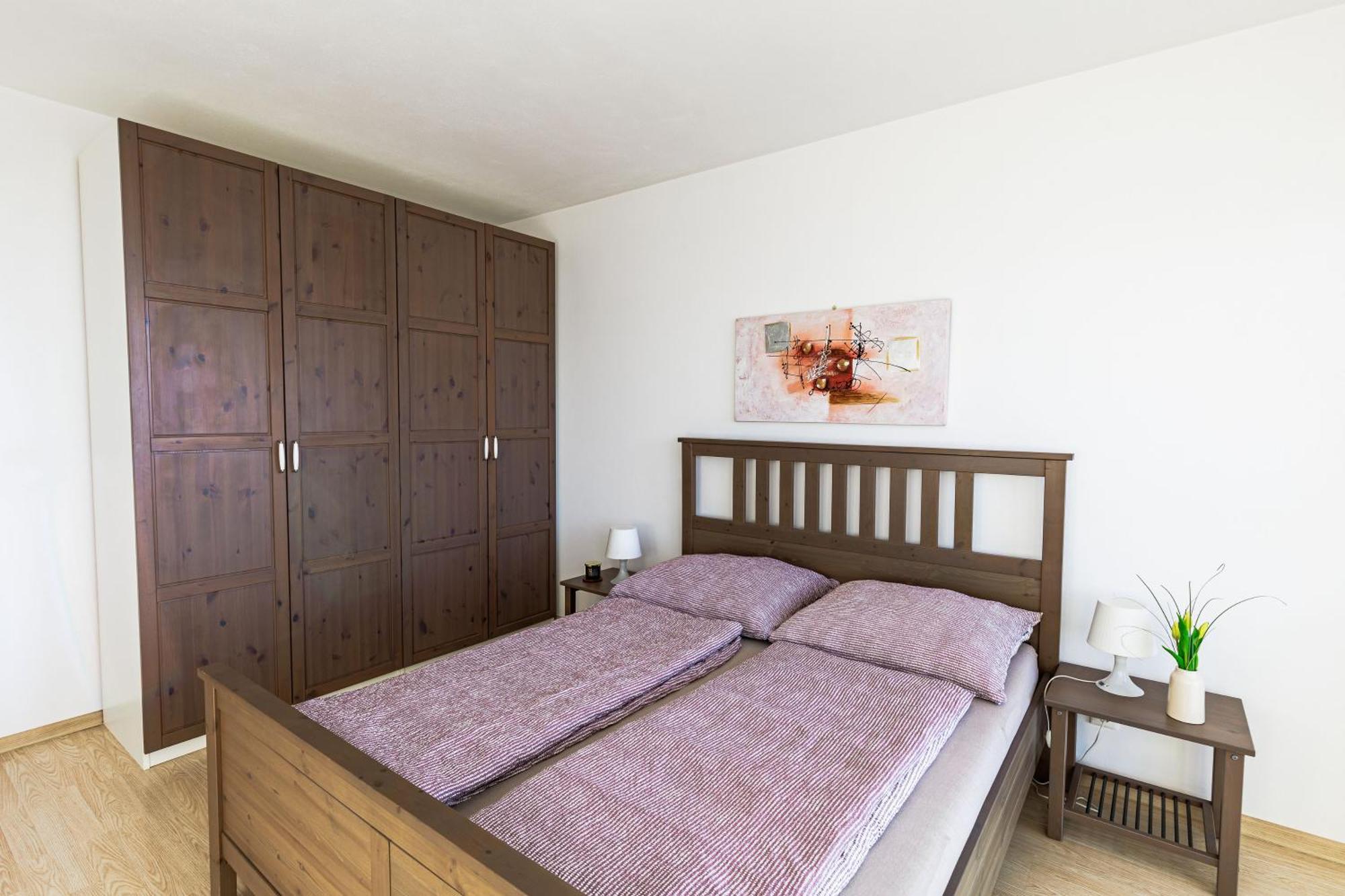 Sunny Apartment With Amazing Terrace On The 13Th Floor Near City Center Bratislava Bagian luar foto