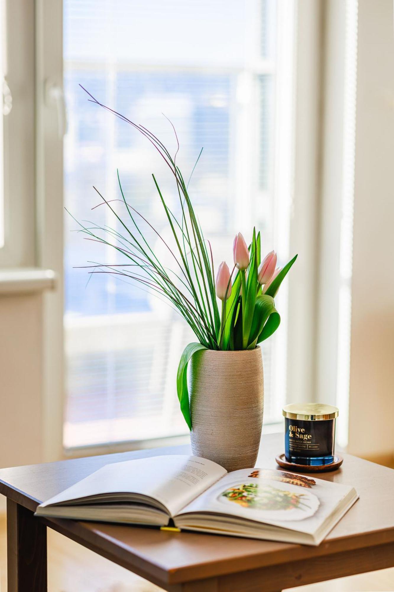 Sunny Apartment With Amazing Terrace On The 13Th Floor Near City Center Bratislava Bagian luar foto